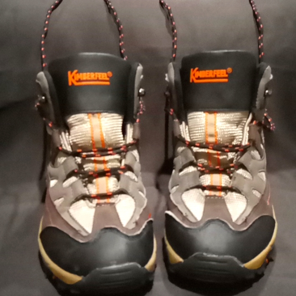 Kimberfeel size 5.5 boys black brown and grey